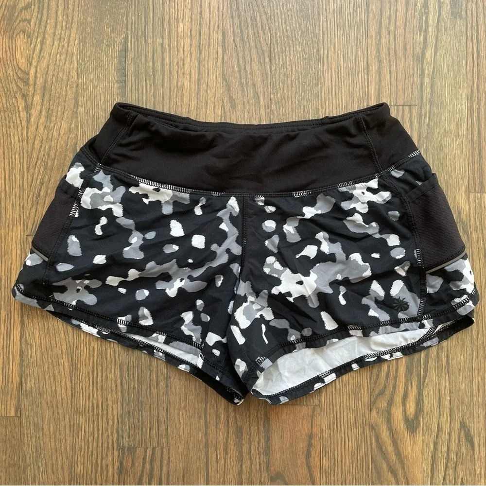 Athleta Ready Set Shorts Black Grey Camo Size XS Style 778695-00